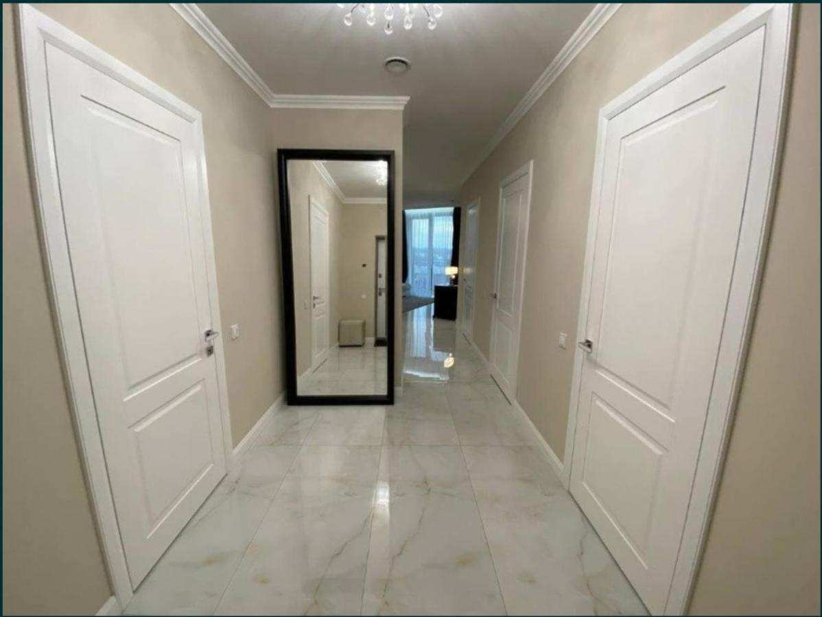 Lux 1-Bedroom Panoramic View Most City Center Area Dnipro Bagian luar foto